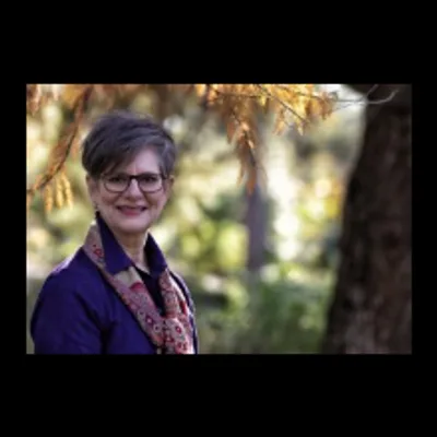 Julie Calhoun