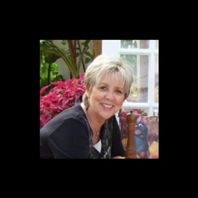 Ms Linda Johns