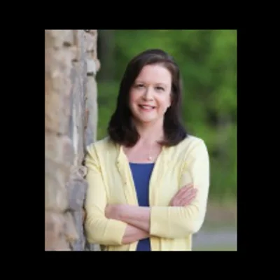 Ms Lisa Hoyle