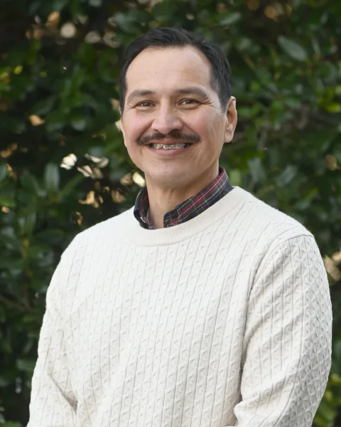 Robert Saenz