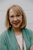 Kimberly E Schmurr